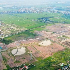 Chính sách sẽ được thiết kế để việc găm giữ đất, không sử dụng đất trở nên tốn kém hơn so với lợi ích có được từ đầu cơ. Ảnh: Hạnh Vân