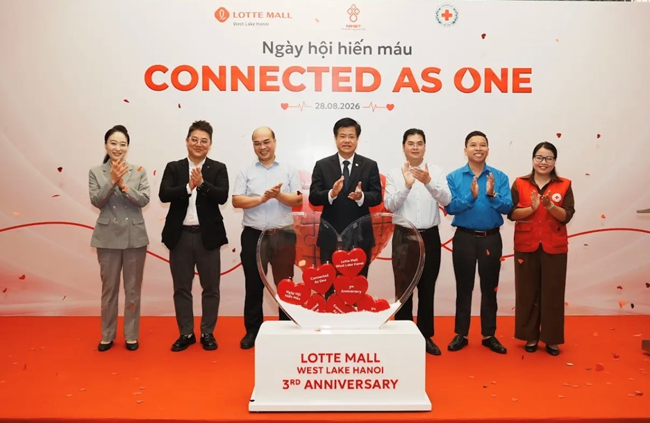 Sự kiện nhận được sự quan tâm của lãnh đạo Viện Huyết học – Truyền máu Trung ương, đại diện UBND phường Tây Hồ. Nguồn: Lotte Mall West Lake.