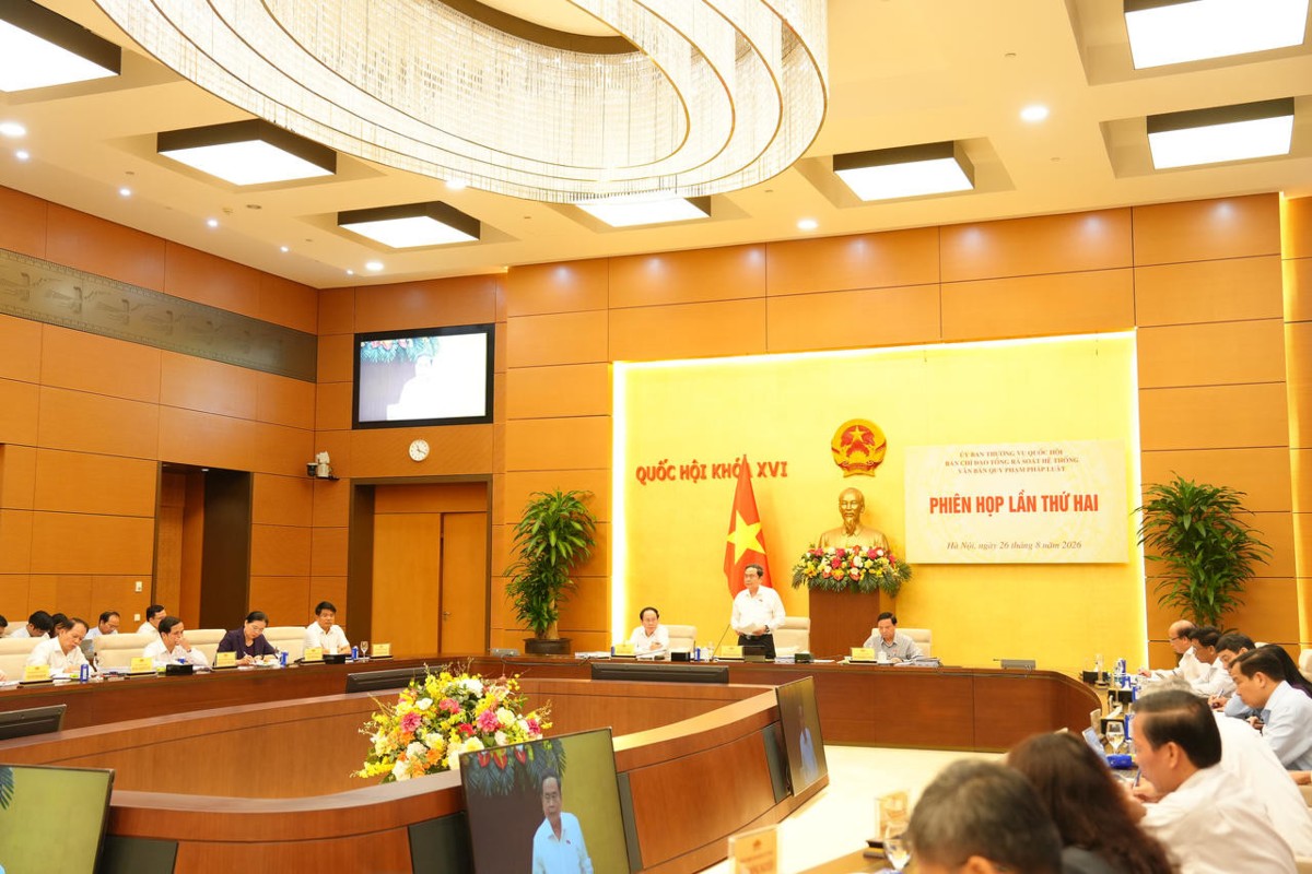 Quang cảnh Phiên họp lần thứ hai Ban Chỉ đạo tổng rà soát hệ thống văn bản quy phạm pháp luật diễn ra ngày 26/8 dưới sự chủ trì của Chủ tịch Quốc hội Trần Thanh Mẫn, Trưởng Ban Chỉ đạo. Ảnh: Cổng thông tin điện tử Bộ Tư pháp.