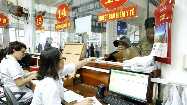 Gov't requires drastic reduction of administrative procedures