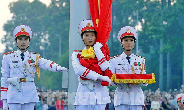 Thiêng liêng lễ Thượng cờ tại Quảng trường Ba Đình trong ngày Quốc khánh