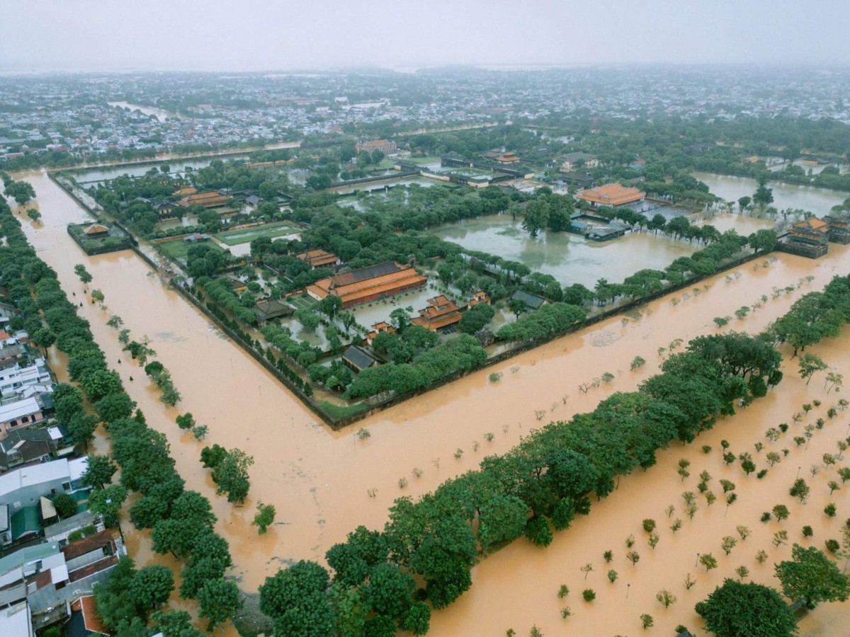 Hình ảnh Kinh thành Huế ngập trong nước lũ cuối tháng 10/2025. Ảnh: Hiếu Trương.