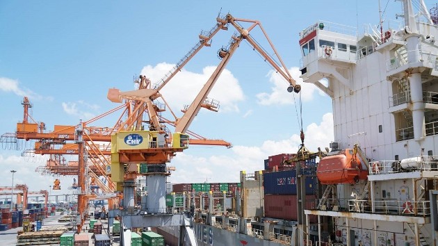 Vietnam’s trade turnover hits record over $770 bln in first 8 months of 2026