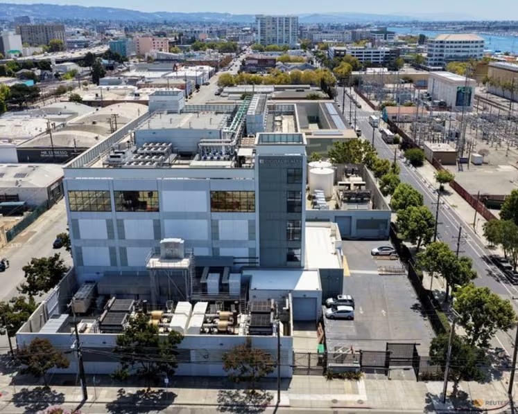 Trung tâm dữ liệu Digital Realty tại Oakland, California, Mỹ. Ảnh: REUTERS/Fred Greaves/File