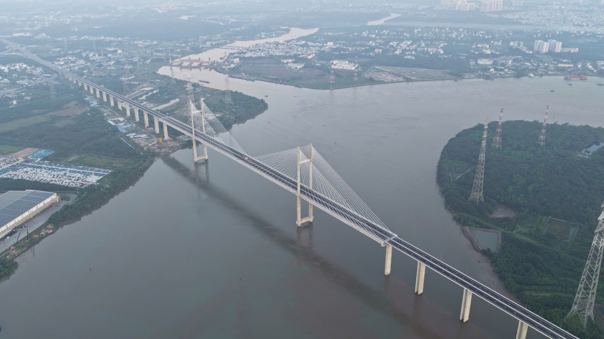 TP. Hồ Chí Minh đang bước vào giai đoạn đẩy mạnh đầu tư hạ tầng với hàng loạt dự án giao thông quy mô lớn được triển khai - Ảnh minh họa: Trịnh Cường.