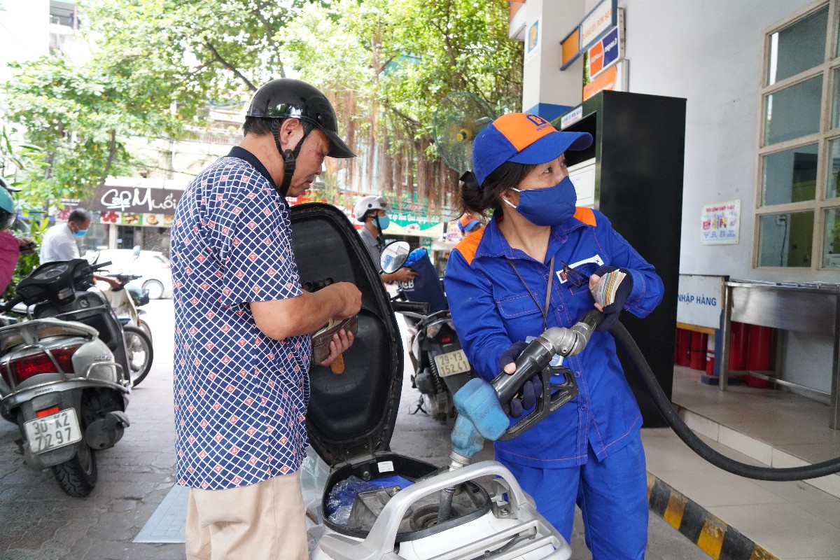 Giá các mặt hàng xăng được điều chỉnh tăng từ chiều 3/9/2026. Ảnh: Phương Thảo.