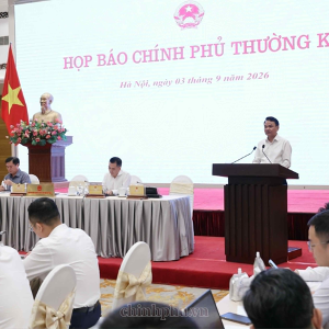 Bộ trưởng, Chủ nhiệm Văn phòng Chính phủ Đặng Xuân Phong, Người phát ngôn của Chính phủ, chủ trì họp báo Chính phủ thường kỳ tháng 8/2026 - Ảnh: VGP/QP