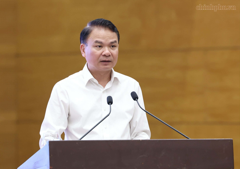Bộ trưởng, Chủ nhiệm Văn phòng Chính phủ Đặng Xuân Phong, Người phát ngôn của Chính phủ, cung cấp tới báo chí thông tin về tình hình phát triển KTXH tháng 8 và 8 tháng năm 2026 - Ảnh: chinhphu.vn/QP