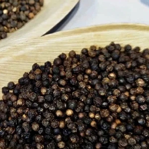 Séc ghi nhận hoạt chất cấm Chlorpyrifos có trong hạt tiêu đen xay nguồn gốc từ Ấn Độ, qua Tây Ban Nha và liên quan đến Việt Nam trong chuỗi cung ứng. Ảnh: thanhnien.vn.