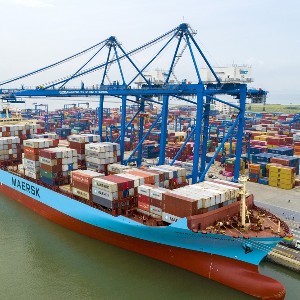 Sản lượng hàng hoá thông qua các cảng của Hải Phòng 8 tháng đạt hơn 134 triệu tấn, tăng 11,74% so với cùng kỳ. Ảnh: Cảng vụ Hải Phòng.