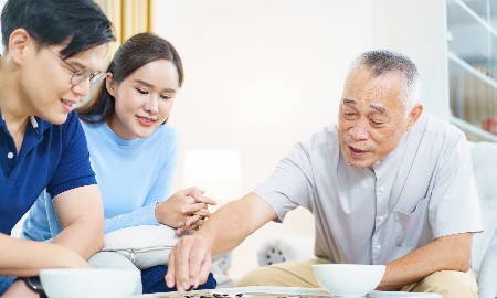 Tuổi thọ tăng, người Việt chuẩn bị sớm hơn cho một tuổi già độc lập