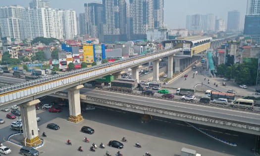 Part of the newly-constructed transport infrastructure in Hanoi. -(Photo: Manh Thang)