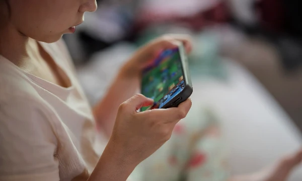 UNICEF kêu gọi tăng cường bảo vệ trẻ em trên không gian mạng
