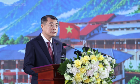 Thủ tướng Chính phủ Lê Minh Hưng phát biểu tại lễ khai giảng năm học 2026–2027 và khánh thành các trường phổ thông nội trú liên cấp tại các xã biên giới đất liền - Ảnh: chinhphu.vn/Nhật Bắc