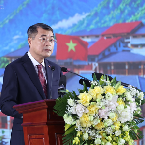 Thủ tướng Chính phủ Lê Minh Hưng phát biểu tại lễ khai giảng năm học 2026–2027 và khánh thành các trường phổ thông nội trú liên cấp tại các xã biên giới đất liền - Ảnh: chinhphu.vn/Nhật Bắc