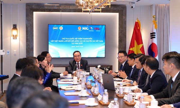 Phát huy mạnh mẽ nguồn lực trí tuệ người Việt Nam tại Hàn Quốc phục vụ phát triển đất nước