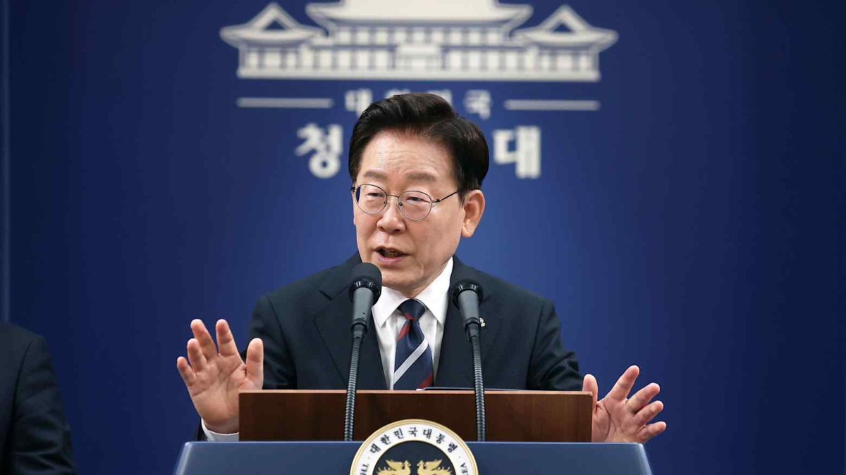 Tổng thống Hàn Quốc Lee Jae Myung tại một cuộc họp báo hồi tháng 6 - Ảnh: Yonhap