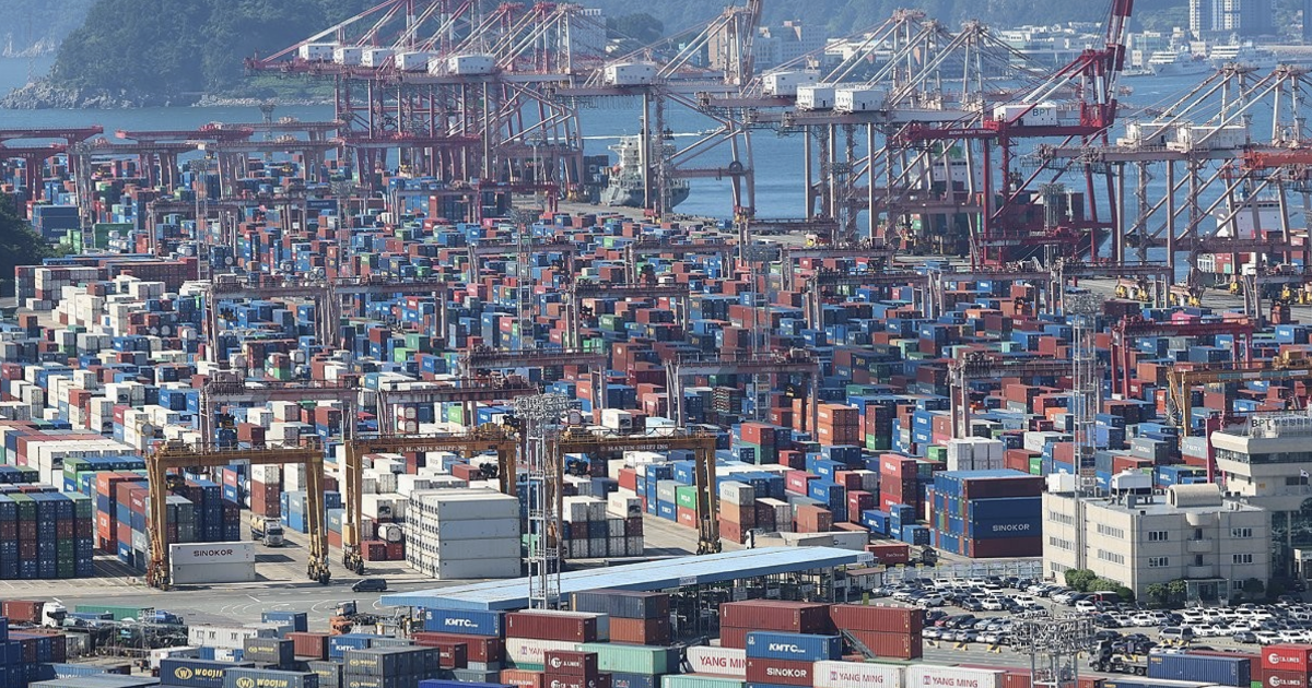 Xuất khẩu 8 tháng đầu năm của Hàn Quốc phá kỷ lục cả năm 2025