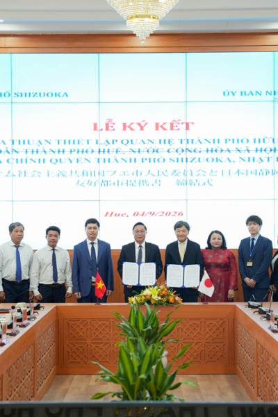 Hue, Shizuoka (Japan) strengthen ties in investment, tourism, and green tech