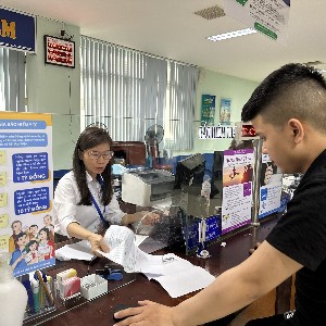 Lao động thất nghiệp được tư vấn, giới thiệu việc làm, hỗ trợ học nghề, giúp họ vượt qua giai đoạn khó khăn và sớm quay trở lại thị trường lao động. Ảnh: Dũng Hiếu