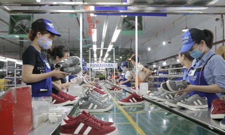 Giầy Thượng Đình chi 25 tỷ hỗ trợ 443 lao động mất việc