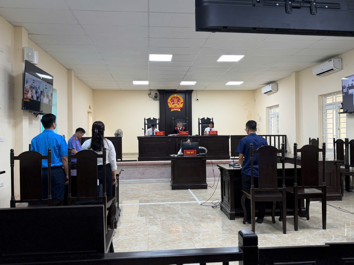 Quang cảnh phiên xét xử. Ảnh: Bảo hiểm xã hội Hà Nội.