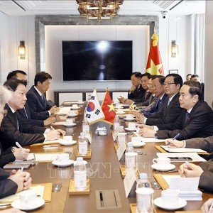 Chủ tịch Quốc hội Trần Thanh Mẫn tiếp ông Chey Tae-Won, Chủ tịch Tập đoàn SK (Hàn Quốc). Ảnh: TTXVN.