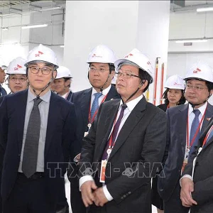 Đoàn đại biểu Việt Nam tham quan hạ tầng Trung tâm GPU
