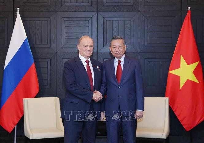 Tổng Bí thư, Chủ tịch nước Tô Lâm tiếp Chủ tịch Đảng Cộng sản Liên bang Nga Gennady Zyuganov. Ảnh: Thống Nhất – TTXVN