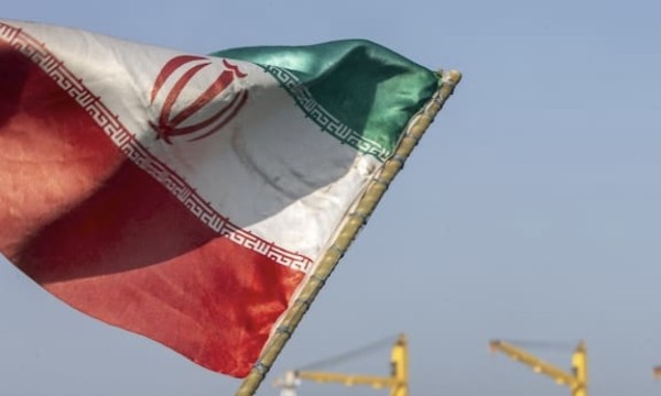 Iran cảnh báo Canada và Hàn Quốc không can dự vào eo biển Hormuz