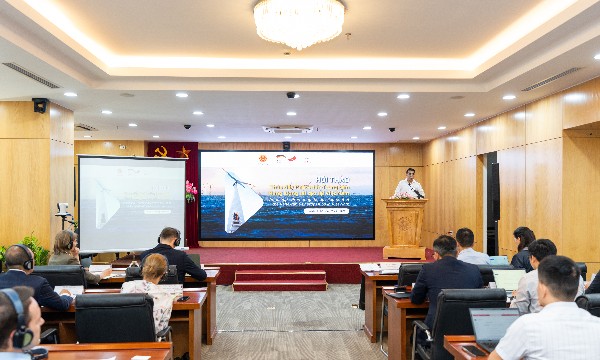 Thúc đẩy hình thành các trung tâm công nghiệp - dịch vụ năng lượng tái tạo liên vùng