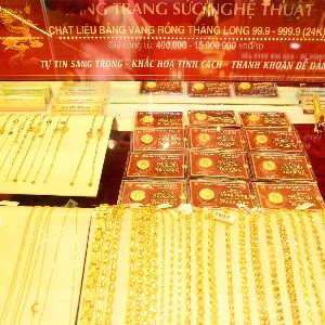 Giá vàng miếng lao dốc 1,2 triệu đồn/lượng. Ảnh: Bảo Tín Minh Châu