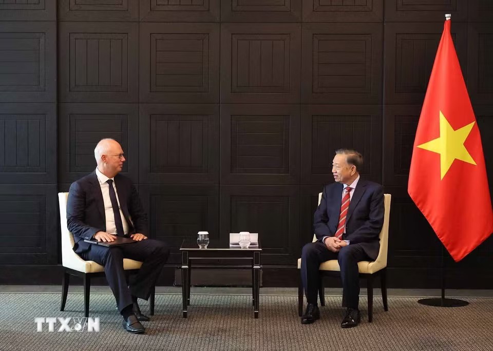 Tổng Bí thư, Chủ tịch nước Tô Lâm tiếp ông Kirill Dmitriev, Tổng Giám đốc Quỹ Đầu tư trực tiếp Nga (RDIF). Ảnh: TTXVN