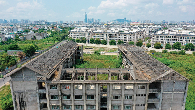 PM urges synchronised completion of land, housing, real estate laws to unlock resources
