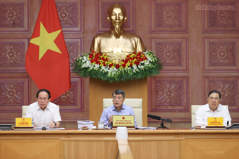 Thủ tướng nhấn mạnh, đây là 3 luật gắn bó mật thiết, có vai trò rất quan trọng trong khơi thông các nguồn lực, đáp ứng yêu cầu tăng trưởng thời gian tới - Ảnh: chinhphu.vn/Nhật Bắc