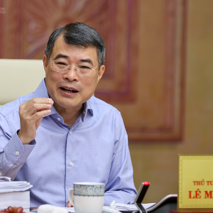 Thủ tướng Lê Minh Hưng chủ trì cuộc họp với các bộ ngành liên quan về dự án Luật Đất đai (sửa đổi), Luật Nhà ở (sửa đổi) và Luật Kinh doanh bất động sản (sửa đổi) - Ảnh: chinhphu.vn/Nhật Bắc
