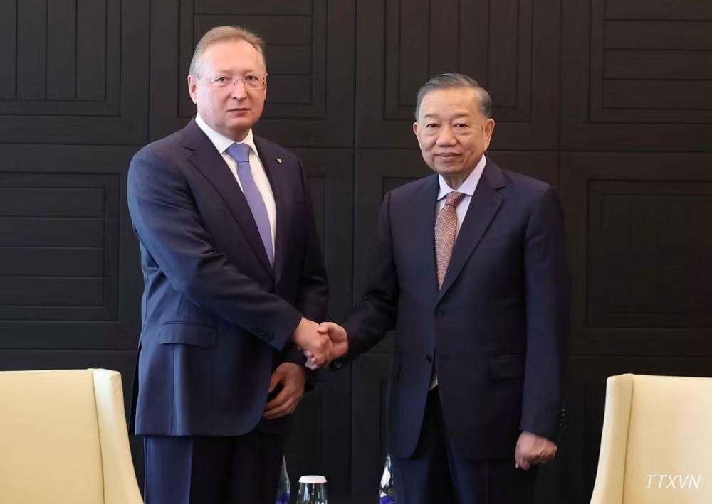 Tổng Bí thư, Chủ tịch nước Tô Lâm tiếp ông Sergei Kudryashov, Tổng Giám đốc Công ty cổ phần Zarubezhneft. (Ảnh: Thống Nhất/TTXVN)