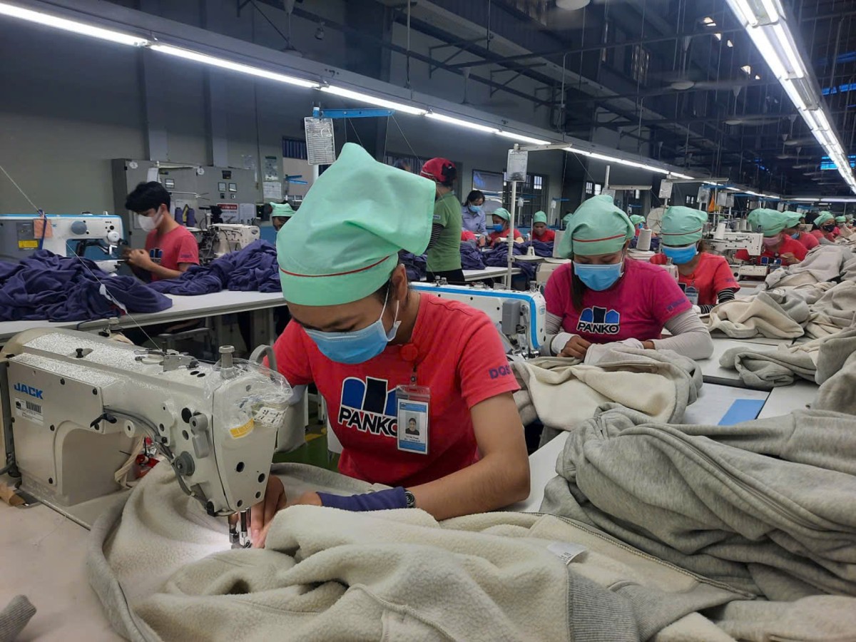 Lao động nữ làm việc tại khu công nghiệp. Ảnh: Duy Nguyễn.