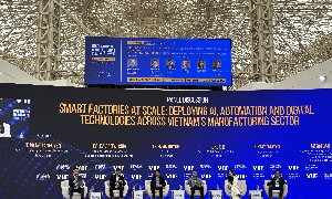 Tọa đàm "Nhân rộng mô hình nhà máy thông minh: Ứng dụng AI, tự động hóa và công nghệ số trong ngành sản xuất Việt Nam" diễn ra sáng 10/9