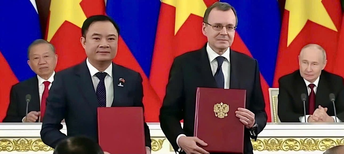Tập đoàn Rosatom và Tập đoàn Petrovietnam đã ký thỏa thuận ký thỏa thuận về việc xây dựng dự án thành lập Trung tâm sản xuất bồi đắp tại Việt Nam với sự chứng kiến của Tổng thống Nga Vladimir Putin và Tổng Bí thư, Chủ tịch nước Việt Nam Tô Lâm tại Moscow ngày 9/9/2026 - Ảnh Rosatom
