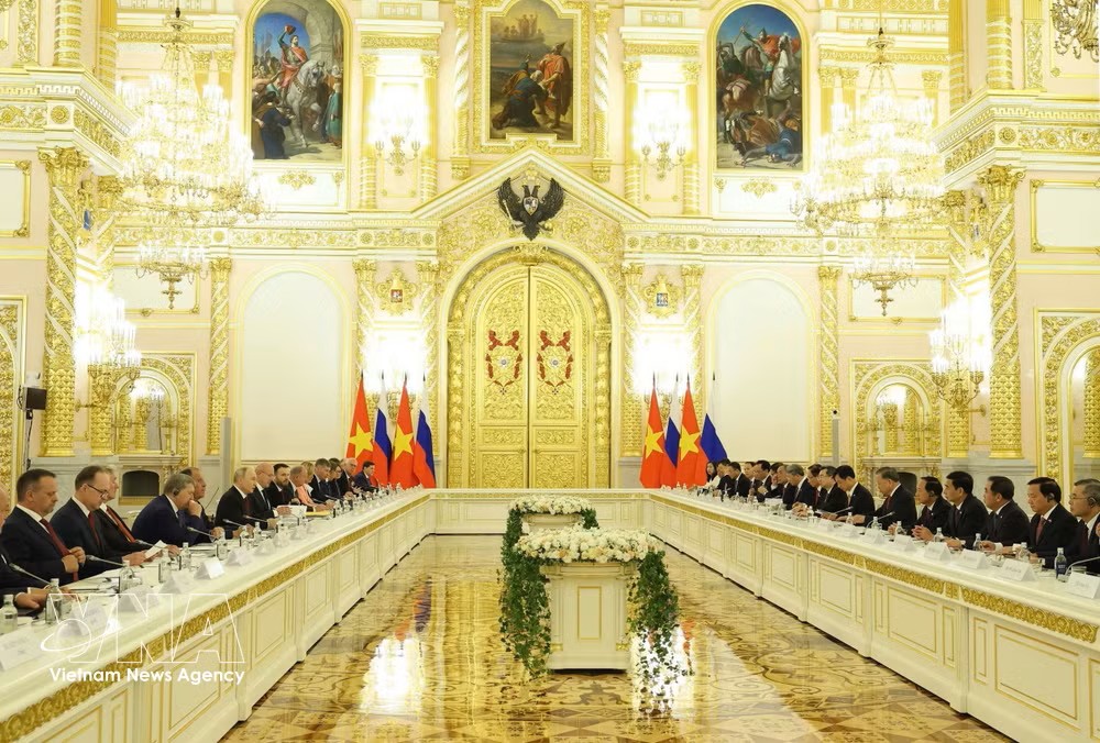 General Secretary and President To Lam and Russian President Vladimir Putin hold talks at the Kremlin, Moscow, on September 9. (Photo: VNA)