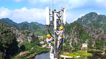 VNPT, Viettel, Vietnamobile win 900 MHz spectrum