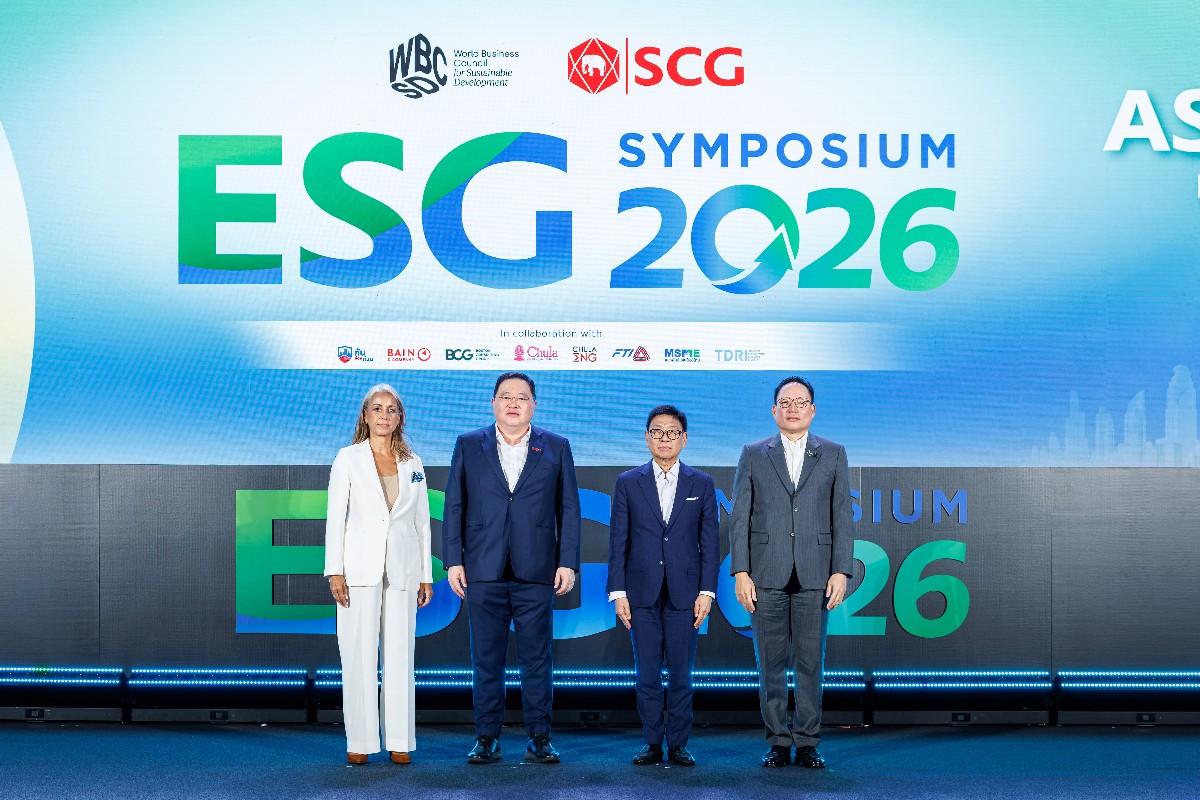 Các lãnh đạo và đại diện tổ chức tại ESG Symposium 2026 cùng trao đổi về các giải pháp thúc đẩy chuyển đổi xanh của ASEAN.