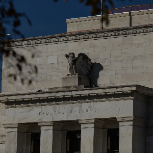 Mặt ngoài trụ sở Fed ở Washington DC - Ảnh: NYTimes.