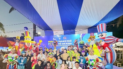 HCMC tourism revenue nears full-year target after eight months
