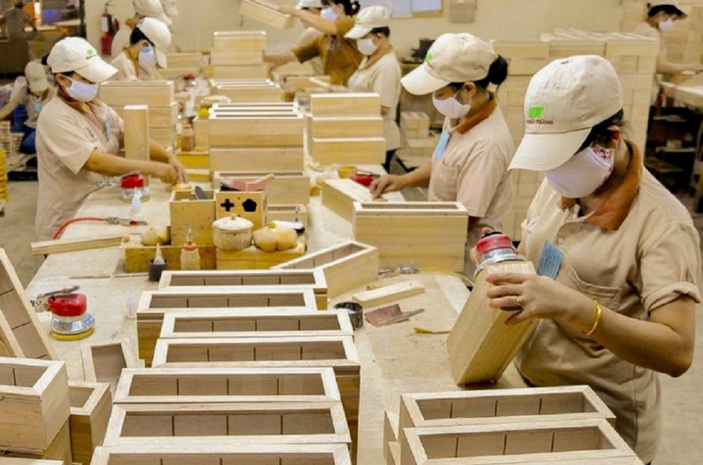 Mỗi năm xuất khẩu sản phẩm gỗ của Việt Nam vào Vương quốc Anh chiếm khoảng 1,6%-1,7% tổng kim ngạch xuất khẩu của toàn ngành gỗ. Ảnh: Nông nghiệp và Môi trường.
