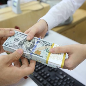 Tỷ giá USD/VND tại các ngân hàng ngày 14/9/2026 tăng nhẹ so với cuối tuần trước nhưng vẫn thấp hơn đầu năm - Ảnh: Duy Linh