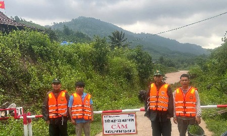 Mưa lớn kéo dài khiến nước sông, suối tại nhiều khu vực miền núi Quảng Trị dâng cao. Ảnh: UBND xã Đakrông