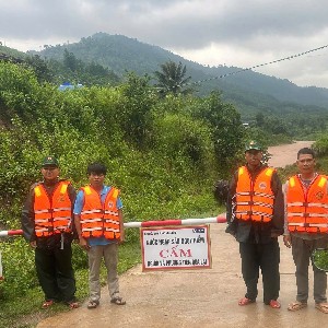 Mưa lớn kéo dài khiến nước sông, suối tại nhiều khu vực miền núi Quảng Trị dâng cao. Ảnh: UBND xã Đakrông