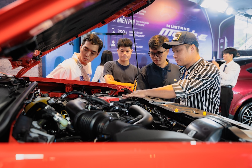 Ford Việt Nam tung loạt ưu đãi trước bạ, mở rộng chuỗi trải nghiệm trên toàn quốc